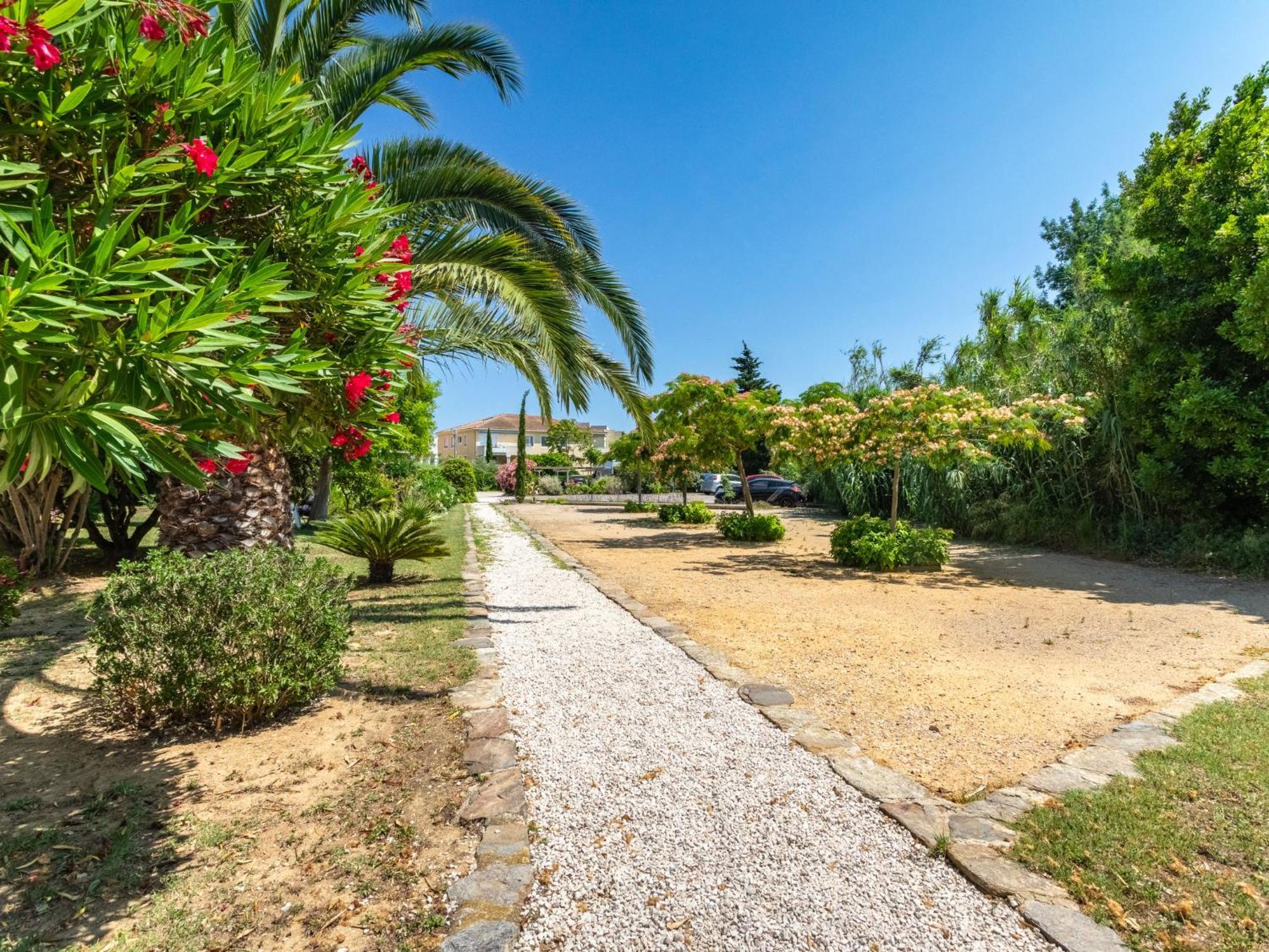 Apartment Les Roses Lauriers By Interhome Le Lavandou Εξωτερικό φωτογραφία