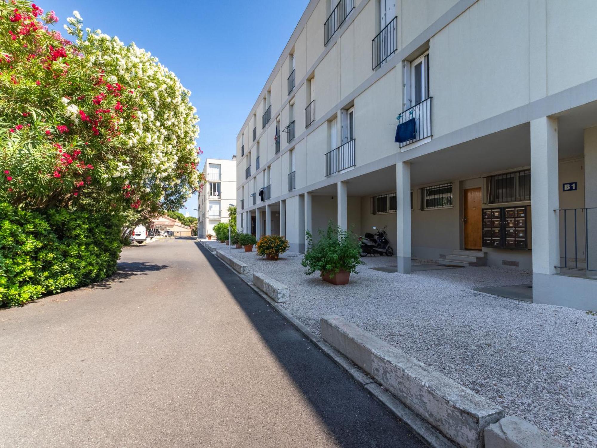 Apartment Les Roses Lauriers By Interhome Le Lavandou Εξωτερικό φωτογραφία