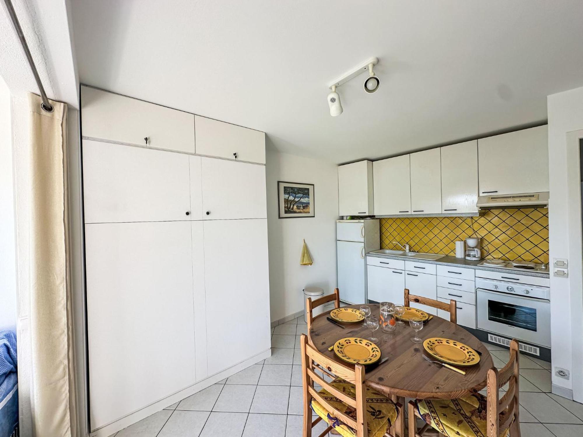 Apartment Les Roses Lauriers By Interhome Le Lavandou Εξωτερικό φωτογραφία
