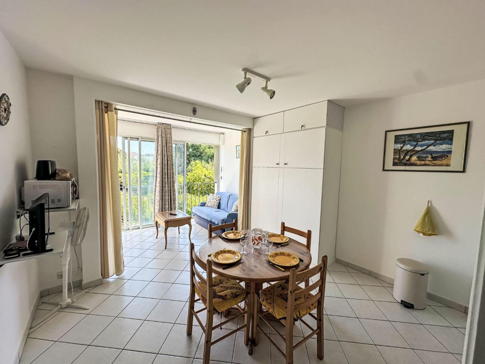 Apartment Les Roses Lauriers By Interhome Le Lavandou Εξωτερικό φωτογραφία